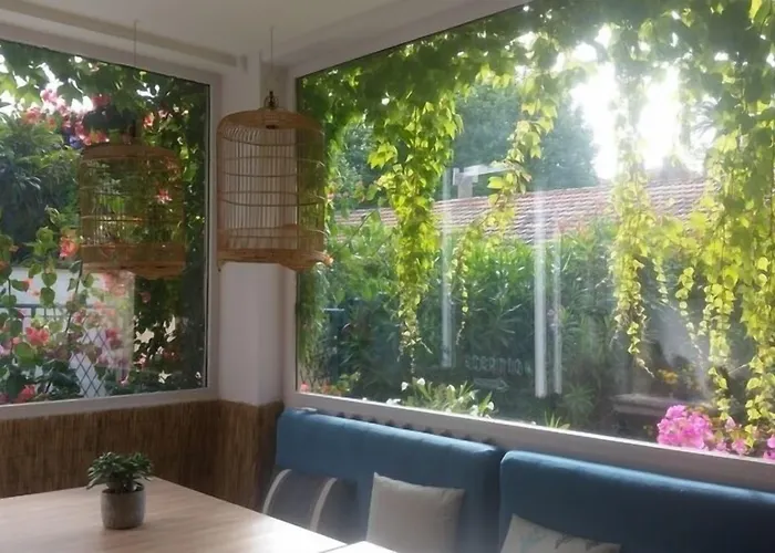 ホテル Les Lauriers サントロペ