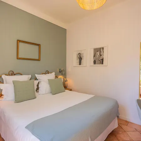 Hotel Les Lauriers