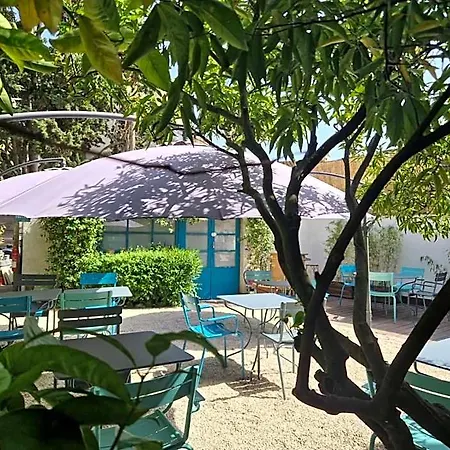 Les Lauriers Hotel