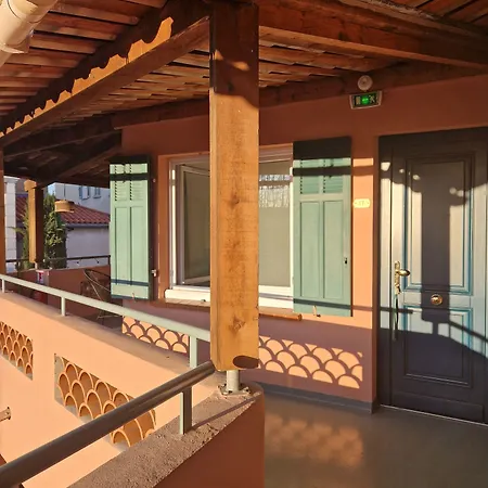Les Lauriers 3* Сен-Тропе