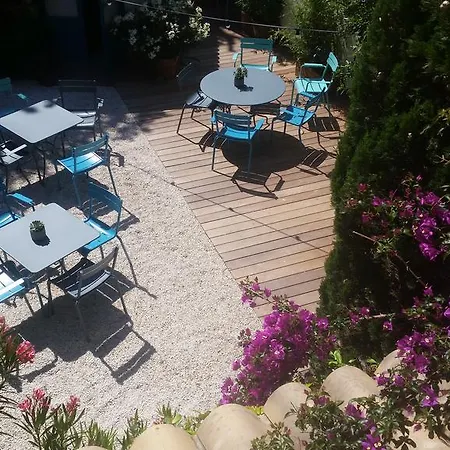 Les Lauriers Отель 3*