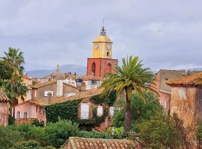 Les Lauriers Отель